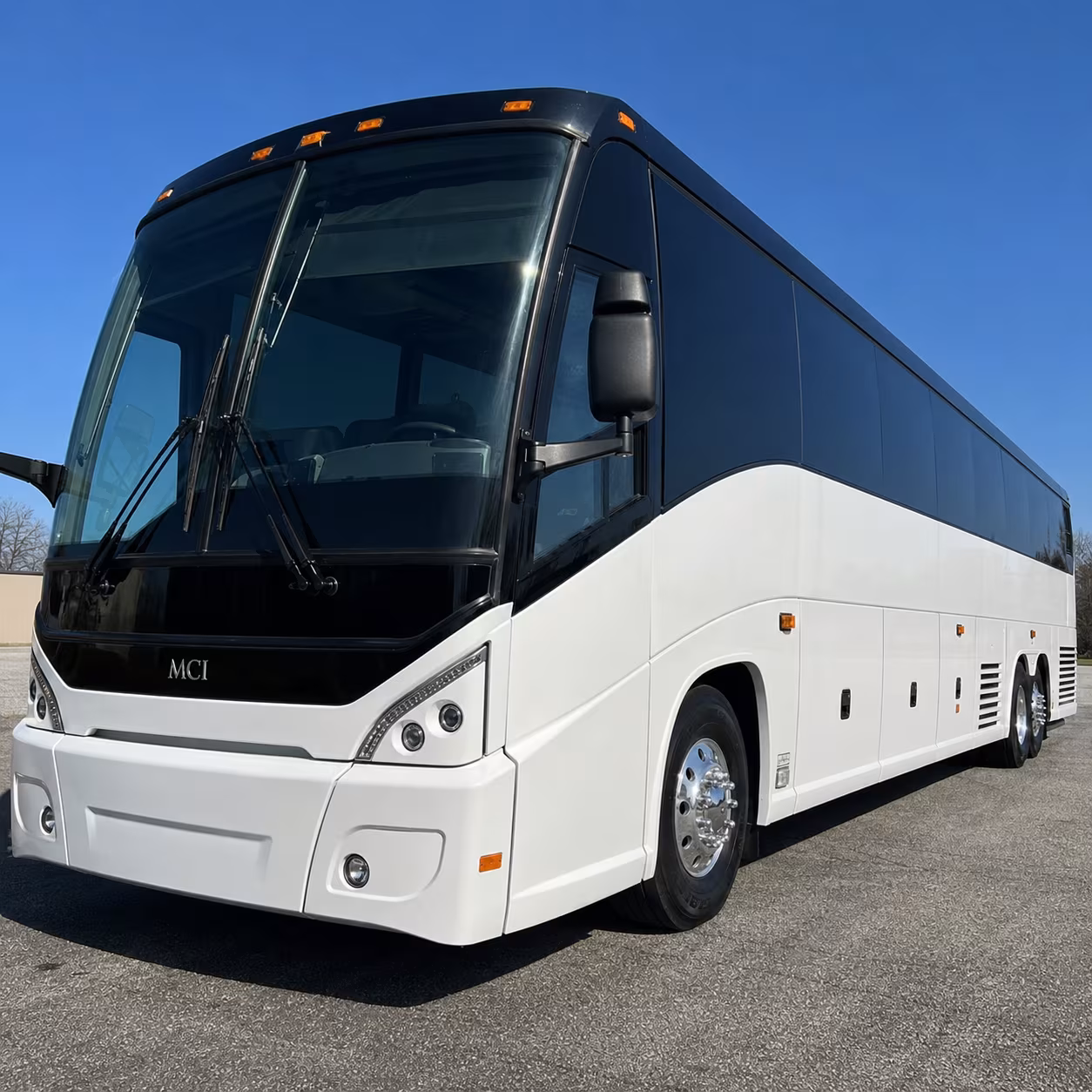 shuttle buses between richardson offices and ut dallas